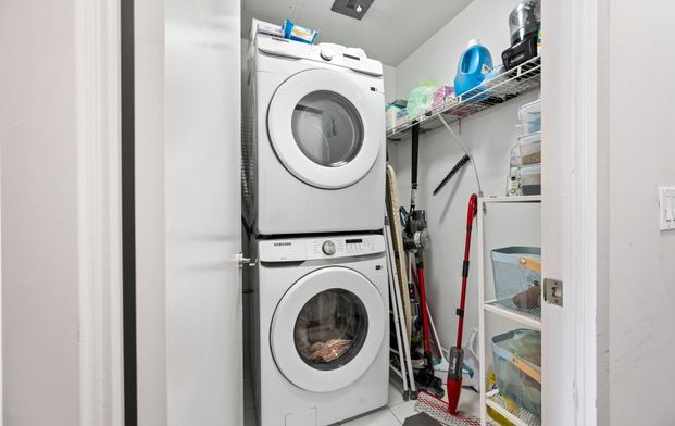 For Lease - 1190 Dundas Street Unit# 420, Toronto, Ontario - Photo 1