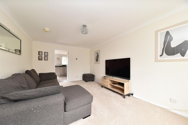 Tamar Close, Stevenage, SG1 - Photo 1