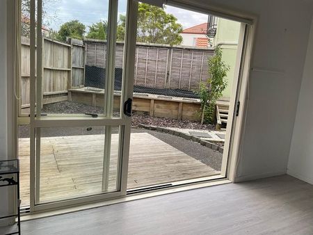 Modern 3-Bedroom Home for Rent in New Lynn – $750 - Photo 5