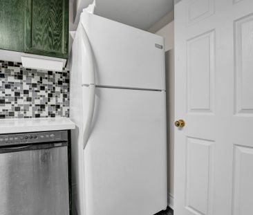 For Lease - 4502 Violet Road, Mississauga, Ontario - Photo 1