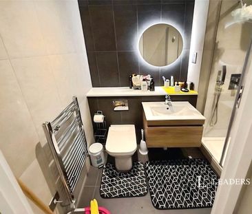 apartment to rent Wood Street, East Grinstead, West Sussex, RH19 - Photo 4