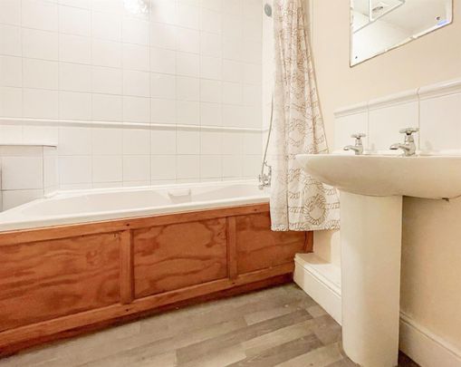 Marina, St Leonards, TN38 0BU - Photo 1