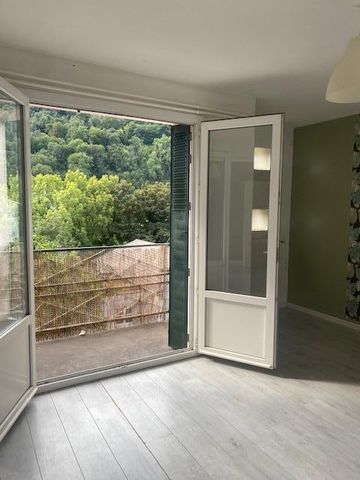 Location Appartement 3 pièces 68m² BORT LES ORGUES 19110 - Photo 5