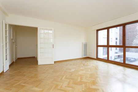 location Appartement T2 DE 47.9m² À PARIS - Photo 2
