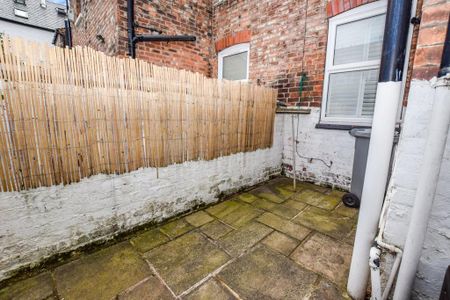 2 bedroom terraced house to rent - Photo 5