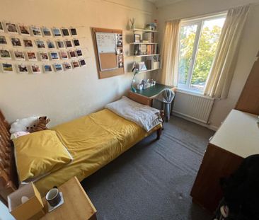 4 bedroom private hall to rent - Photo 3