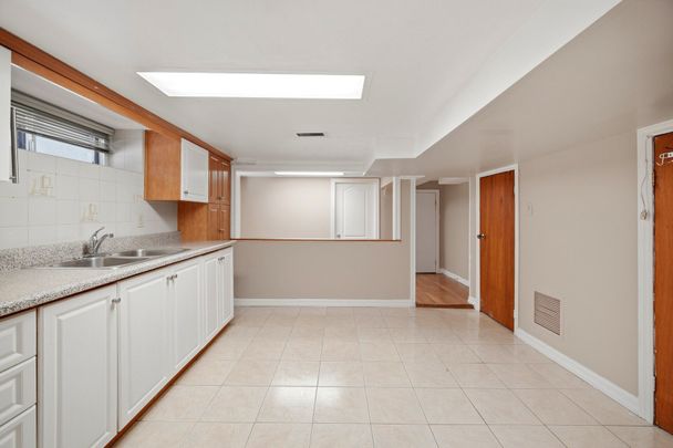 For Lease - 2000 Dufferin Street Unit# 2, Toronto, Ontario - Photo 1