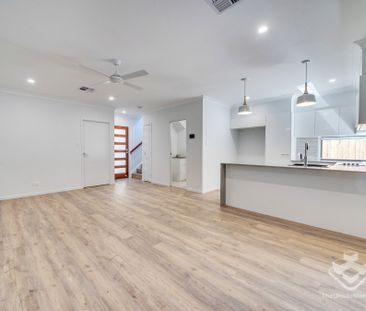 STUNNING LUXURY FOUR-BEDROOM TOWNHOME - Photo 1