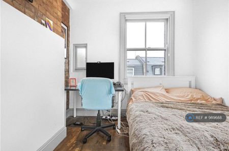 2 bedroom flat to rent - Photo 5