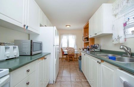 For Lease - 120 George Reynolds Drive, Clarington, Ontario - Photo 2