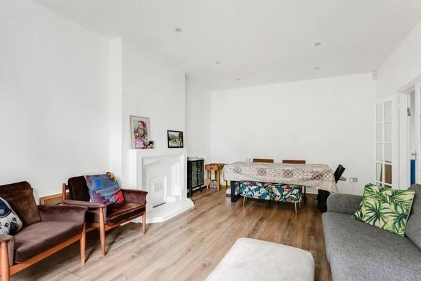 3 bedroom ground floor flat to rent - Photo 1