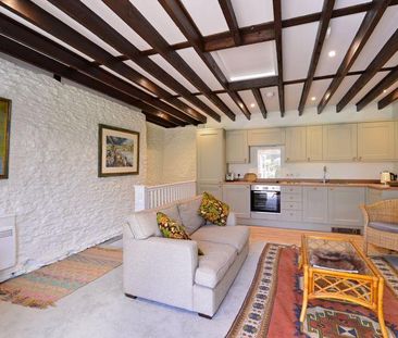 1 bedroom character property to rent - Photo 5