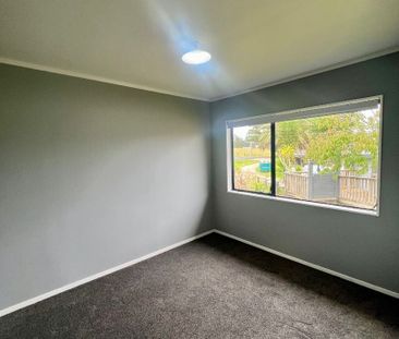 Fully Fenced & Pet Friendly - Photo 1