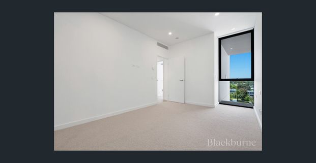 Luxury Living - Photo 1