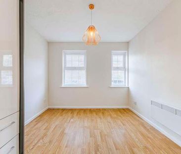 Tavern Close, Carshalton, SM5 - Photo 1