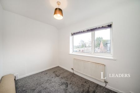 3 bedroom house to rent Newlands Drive, Lowton, Warrington, WA3 - Photo 4