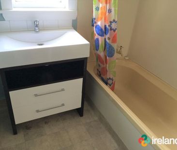 Two or Three Double Bedroom Home - Photo 5