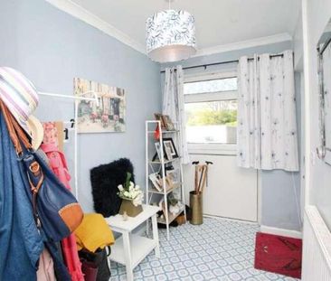 Caerphilly, CF83 - Photo 4