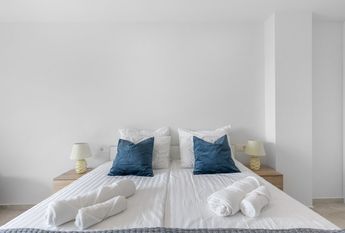 Mieszkanie na wynajem - 112 m² - 3 pokoje Torrevieja Walencja Alicante