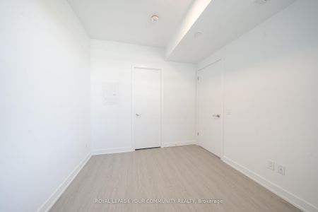 For Lease - 8188 Yonge Street Unit# 725, Vaughan, Ontario - Photo 2