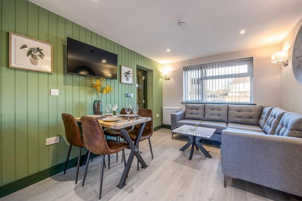 1 bedroom in a house share to rent - Photo 1