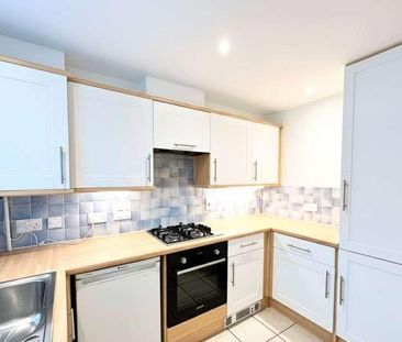 The Old Orchard, Farnham, Surrey, Surrey, GU9 - Photo 5