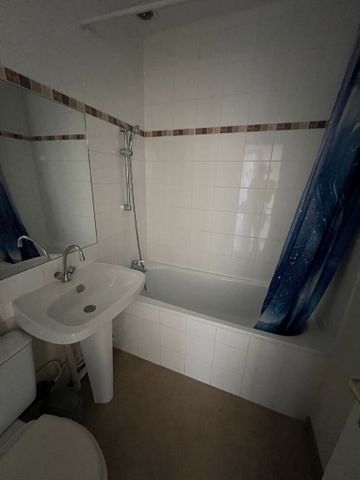 Location Appartement 2 pièces 33m² - Photo 5