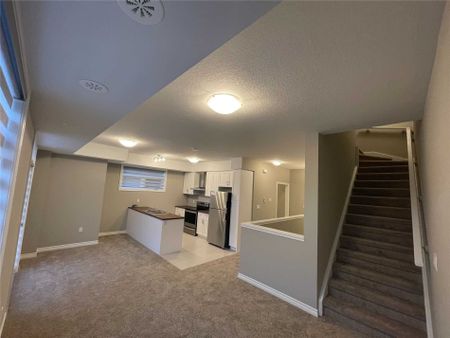 For Lease - 184 Wheat Lane, Kitchener, Ontario - Photo 4