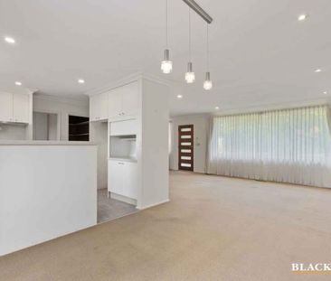 Ideal Family Home - Photo 4