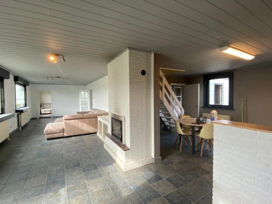 LANDELIJK GELEGEN WONING MET 3 SLPKS | TUIN EN GARAGE - Foto 1