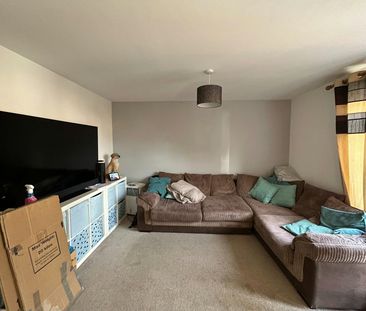 Semi-detached house to rent on - Photo 5