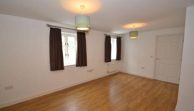 Veale Drive, Exeter - Photo 1