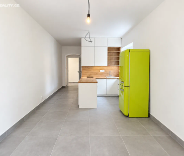 Pronájem bytu 1+kk 44 m² - Photo 1