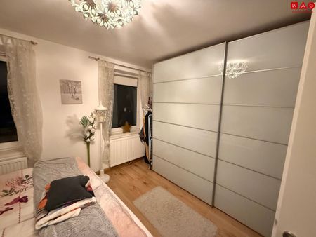 Wohn(t)raum gesucht? Hier gefunden! Diese helle und äußerst gepflegte 2-Zimmer-Wohnung vereint Wohnkomfort, Stil und eine ausgezeichnete Lage mit allem, was das tägliche Leben braucht! - Foto 4