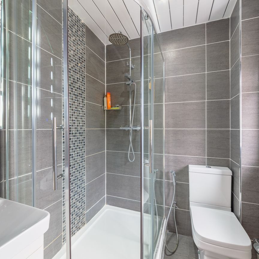 4 bedroom house to rent - Photo 1