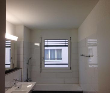 Moderne 2.5-Zimmer-Wohnung in Rafz - Photo 4