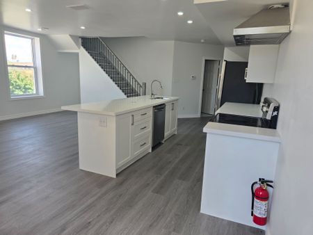 For Lease - 387 Maitland Street Unit# Upper, London East, Ontario - Photo 3