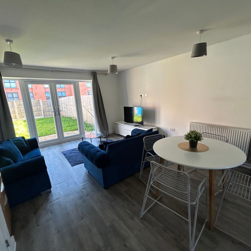 3 bedroom end of terrace to rent Saxelbye Avenue, Derby - Photo 1