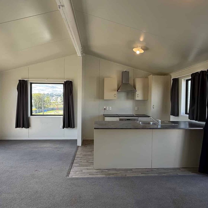Cannons Creek 3 bedroom - Photo 1