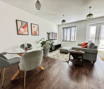 3 bedroom House To Let - Photo 5