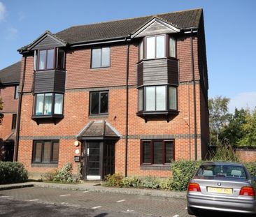 Foxhills, Woking - Photo 6