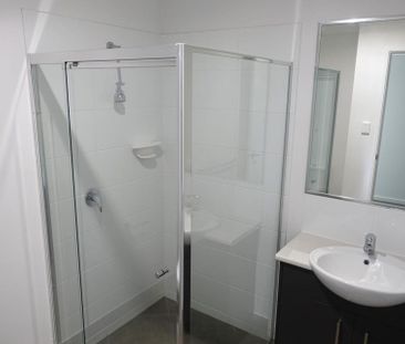 Stylish & Convenient 2 Bedroom Home in Beerwah! - Photo 5