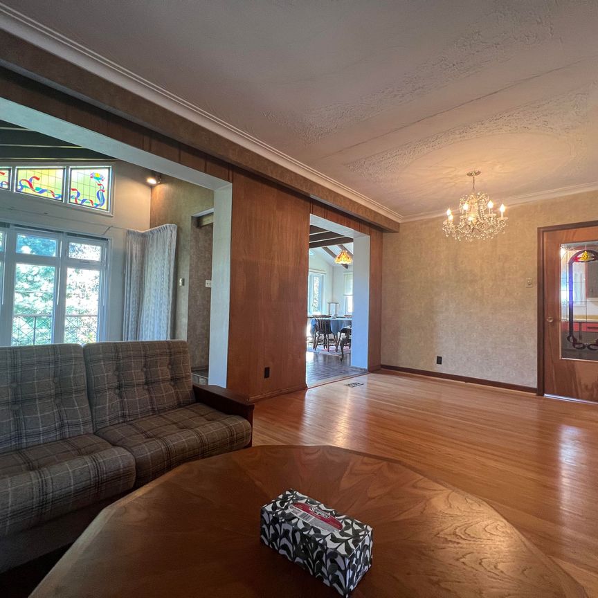 For Lease - 137 Birkdale Road, Toronto, Ontario - Photo 1