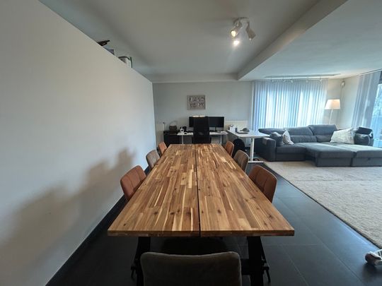 Ruim duplexappartement (140 m²) met 2 slpkrs en ruim terras in Paal - Foto 1