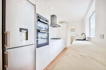 2 bedroom terraced house to rent - Photo 4