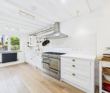 4 bedroom terraced house to rent - Photo 5