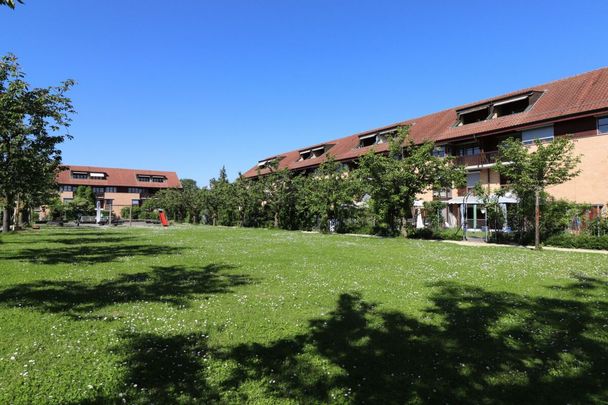 Im beliebten Freuler-Quartier - modernisierte Maisonette-Dachwohnung mit 2 Balkonen - Photo 1
