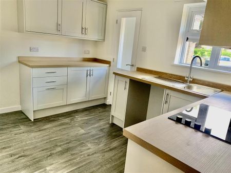 2 bedroom bungalow to rent - Photo 4