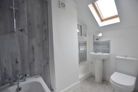 1 bedroom duplex to rent - Photo 2