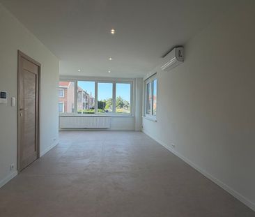Huis te huur in Waterloo voor € 2.300 met 3 slaapkamers - Photo 1